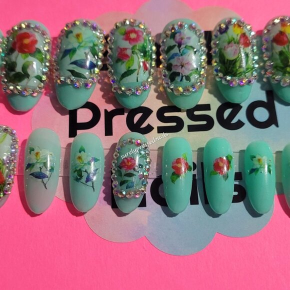 Green Mint Floral Rhinestone Oval Press on Nails - Picture 2 of 3